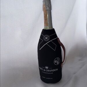 Black Moet & Chandon Insulated Champagne Bottle Carry Bag